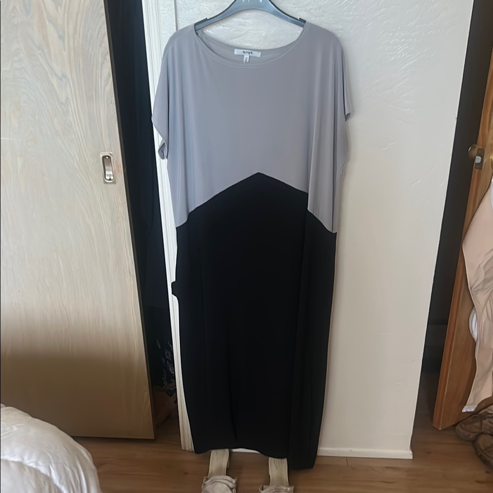 Sympli Gray and Silver Dolman Sleeve Sheath Dress